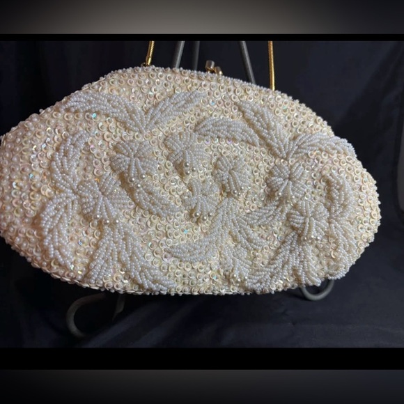 Vintage cream beaded purse - Picture 5 of 6